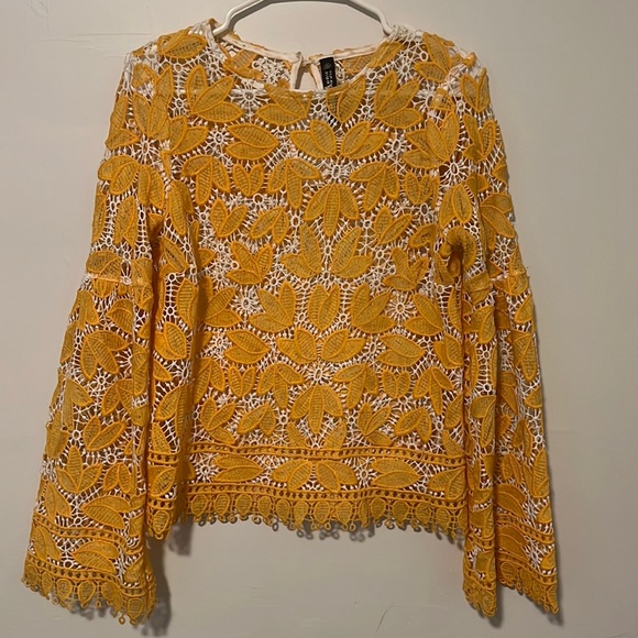 Floral, Crocheted, yellow long sleep with bell sleeves - Picture 1 of 2
